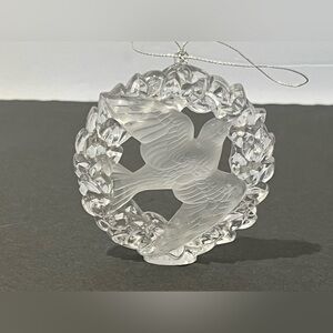 Vintage 1988 Frosted Ice Sculptures Plastic Acrylic Dove Christmas Ornament